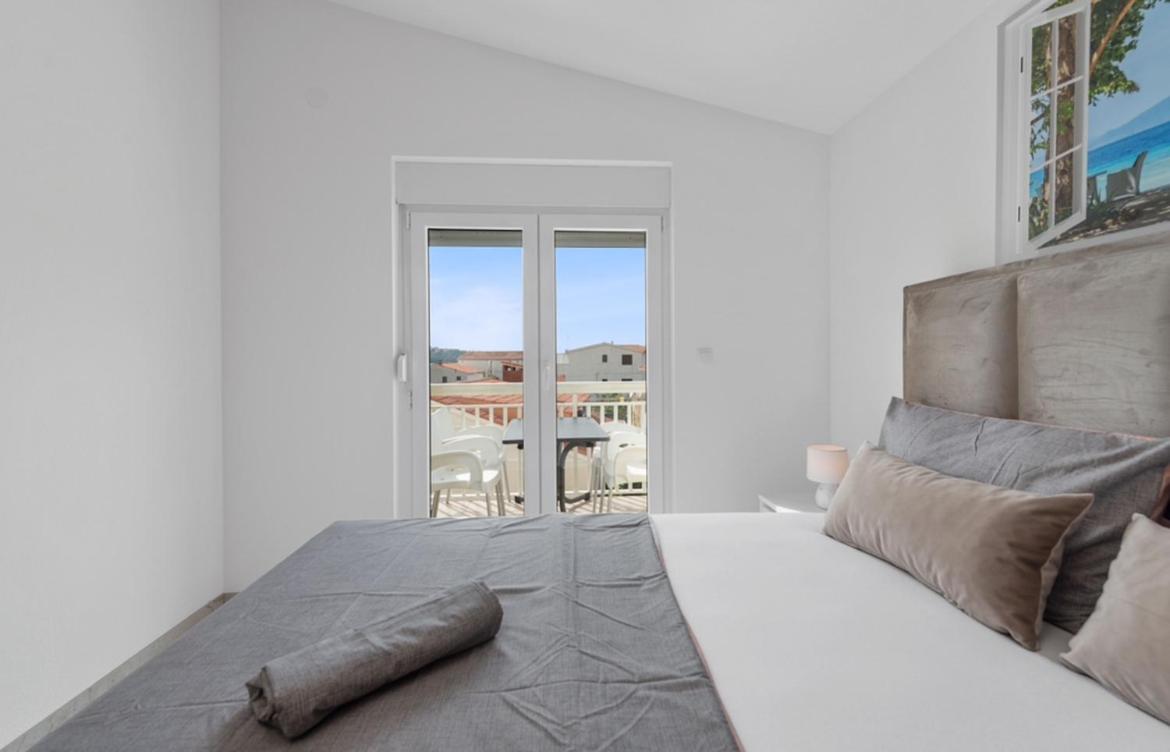 Apartment Antonija Rogoznica  Exteriör bild